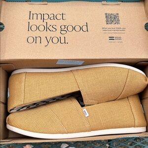 TOMS WMN US 12 Golden Honey Heritage Canvas Slip On Sneakers NWT